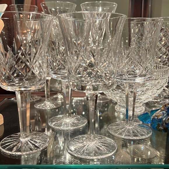 'ASTRAL Questa' Popular founded by Waterford Crystal Wine Glasses Set of 4 - Picture 3 of 10